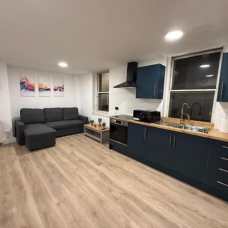 Modern 1 Bedroom - 5 Min Walk From Princess Street Eb1 إدنبرة المظهر الخارجي الصورة